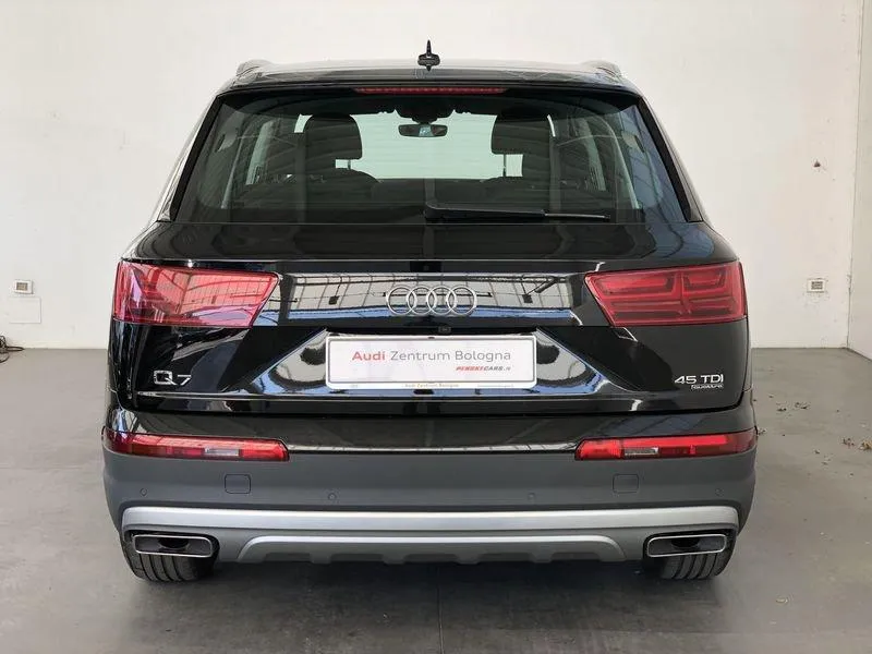 AUDI Q7 45 TDI quattro tiptronic Business Image 3